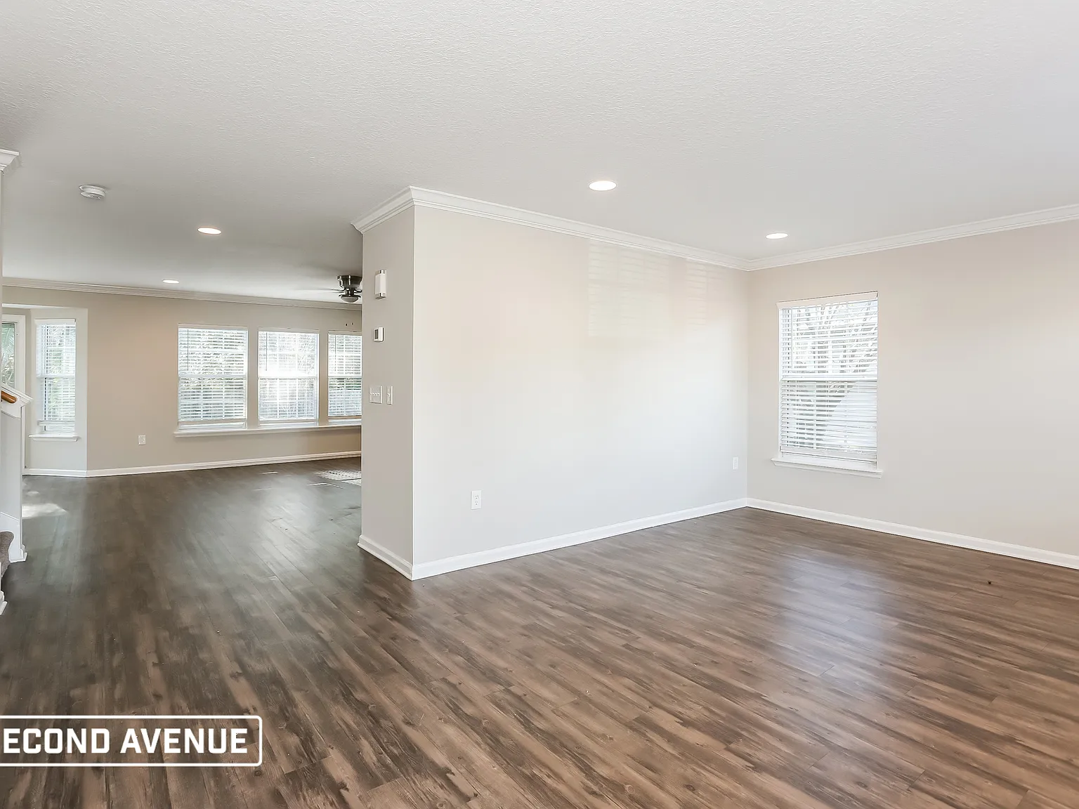 3 bed, 2.5 bath, 2547 sqft, $2,045 — Photo 3