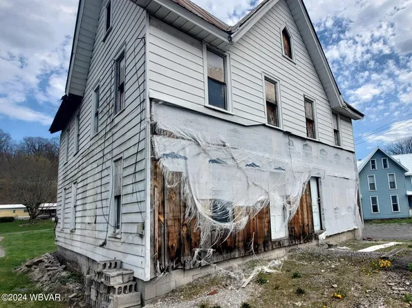 354 Main St, Mill Hall, PA 17751