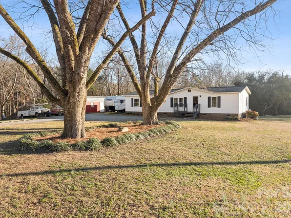 35486 Dry Rd, Albemarle, NC 28001