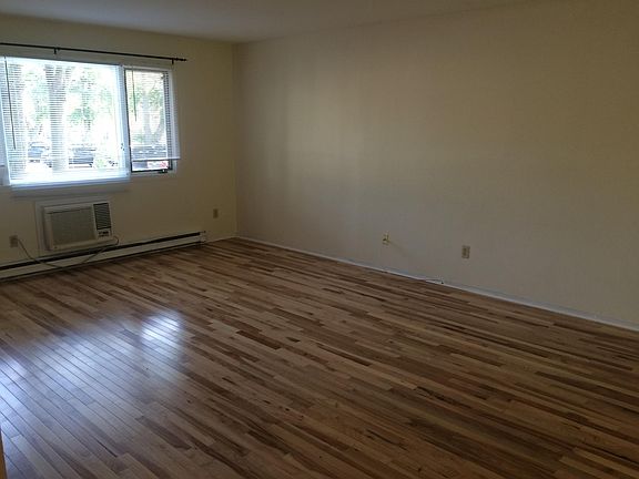 4th image of 229 Morris St #A-3