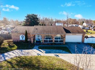 11266 Plumbrook Rd, Sterling Heights, MI 48312