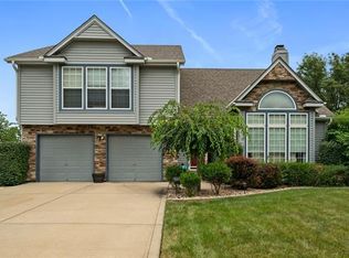 5331 Roundtree St, Shawnee, KS 66226