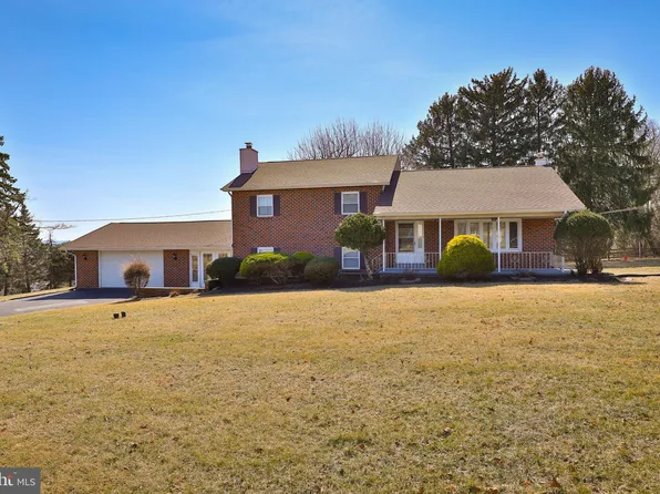 2820 Soni Dr, Norristown, PA 19403