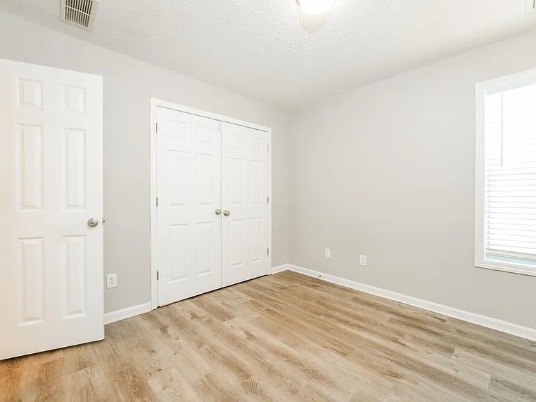 25 Collins Trce — Photo 13