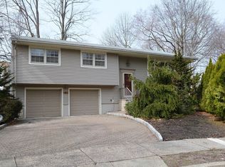 5-46 Brennan Ct, Fair Lawn, NJ 07410