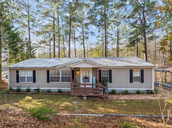 320 Rambling Rose Dr, Sparta, GA 31087