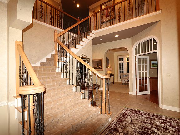 3rd image of 1896 Bordeaux Way