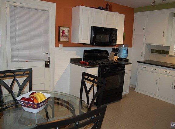 2nd image of 7-02 Park Ave
