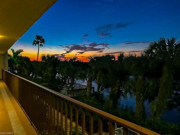 3rd image of 1440 Middle Gulf Dr Unit 2F