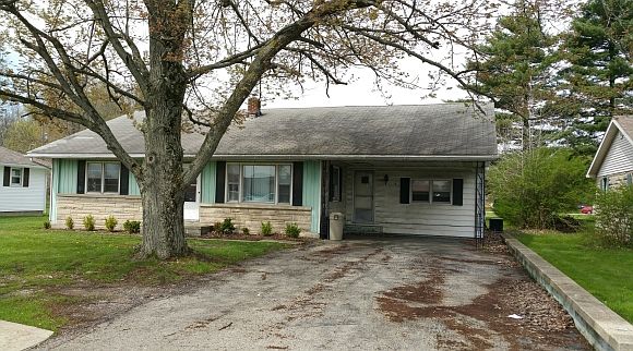 2nd image of 1261 S Adams St