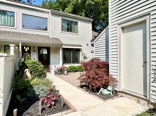 126 Farmington Chase Cres, Farmington, CT 06032