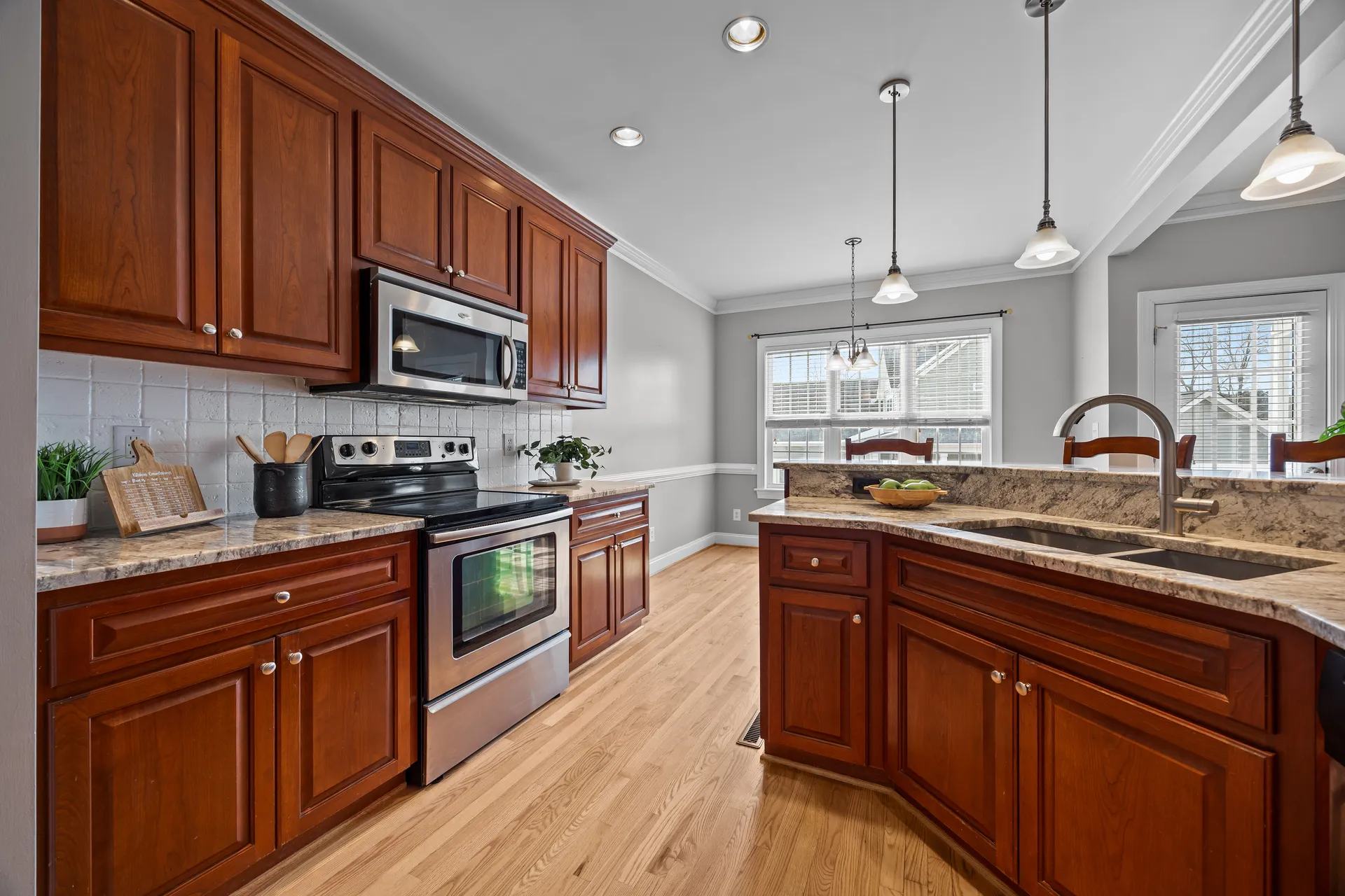 16 Keystone Ct - Photo 3