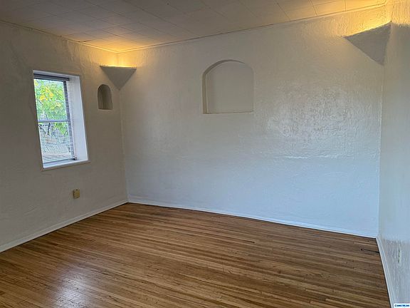 5th image of 204 S Pinos Altos St