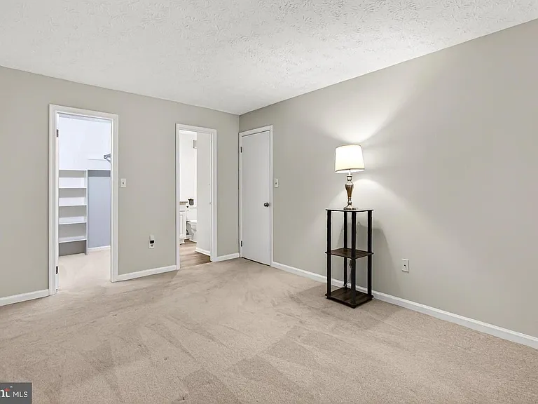 2251 Hunters Run Dr #2251 — Photo 28
