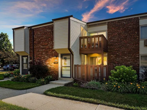 1461 30th AVENUE #103, Kenosha, WI 53144