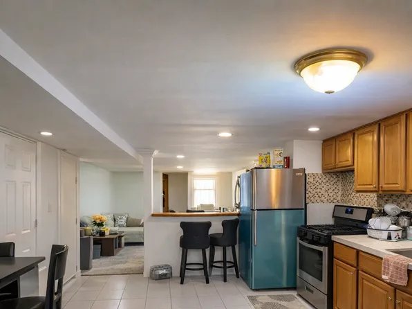 1466 East 89th Street image 1 of 7