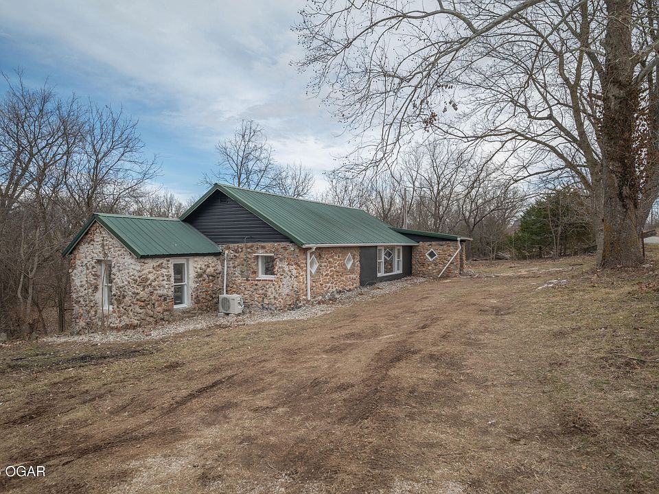 1st image of 18662 Norway Rd
