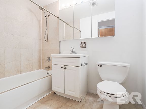 3rd image of 530 W 47th St #2C