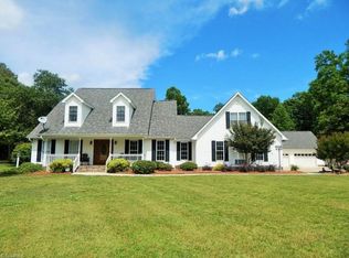 5540 Spotswood Cir, Summerfield, NC 27358