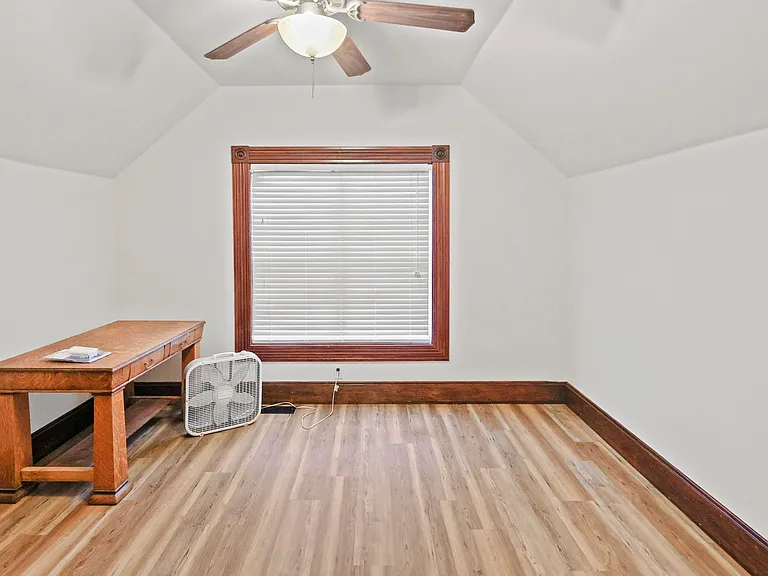241 Coventry Pl — Photo 23