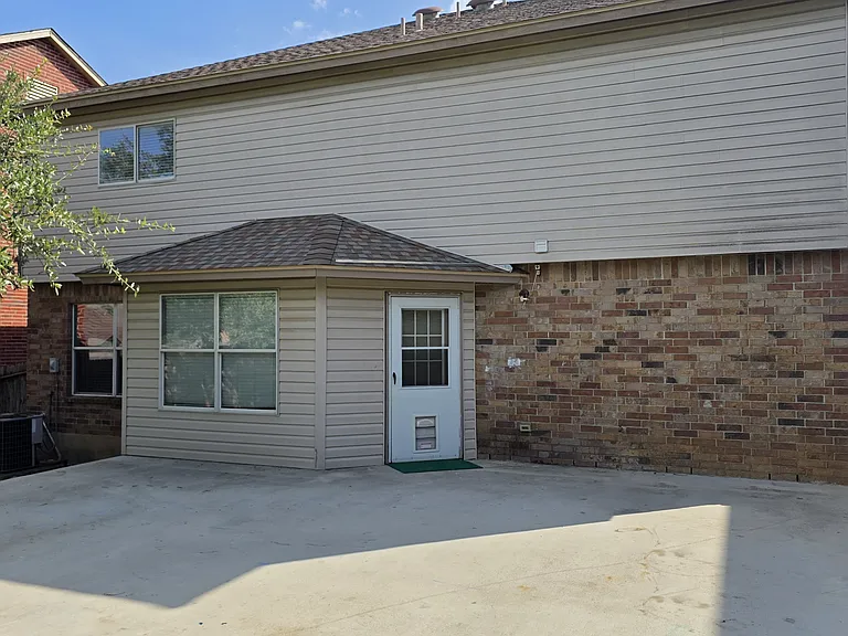 847 Quitman Oak — Photo 39
