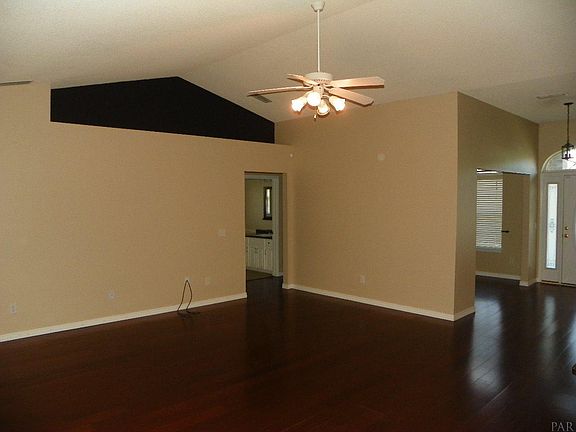 5th image of 559 Shiloh Dr