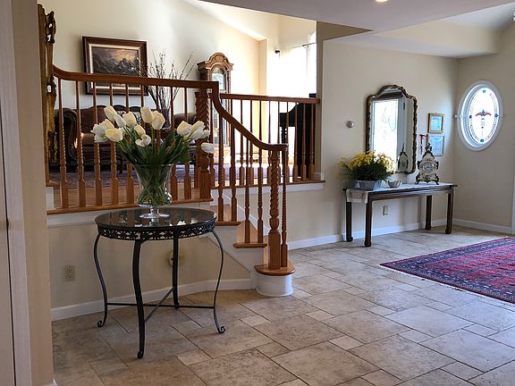 3rd image of 22 Cedar Point Dr