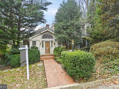 3901 30th St N, Arlington, VA, 22207