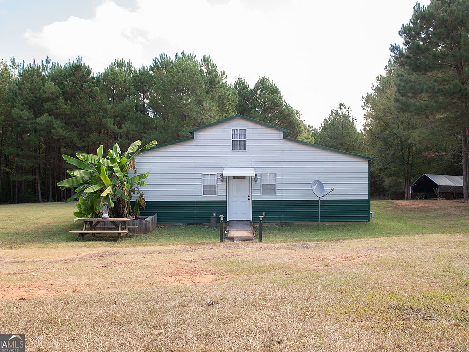 1st image of 445 Hollis Rd