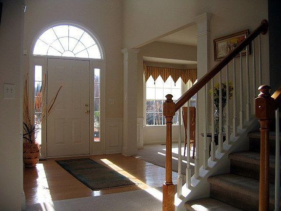 2-Story with Hardwoods