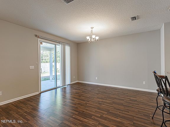 5th image of 2160 Chandlers Walk Ln