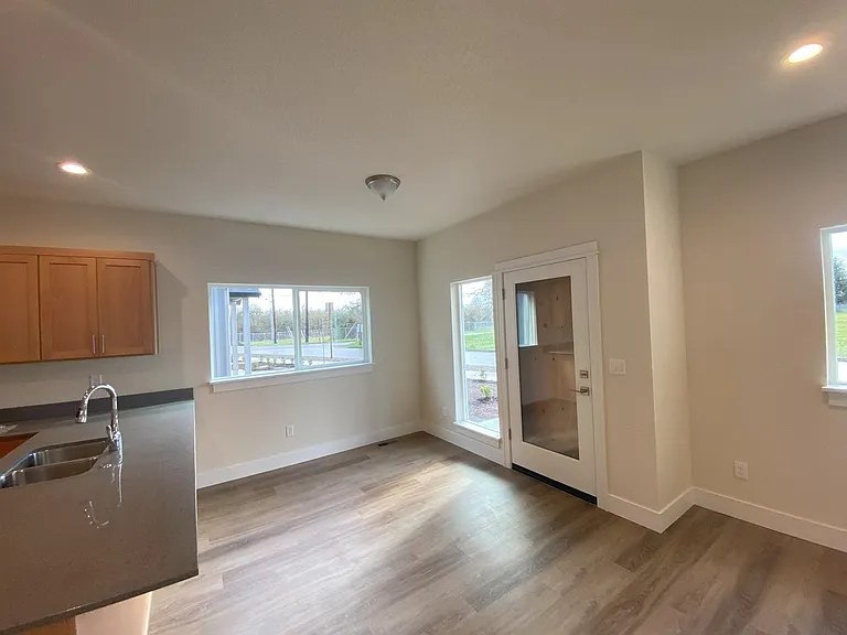 2514 Justine Ln — Photo 5