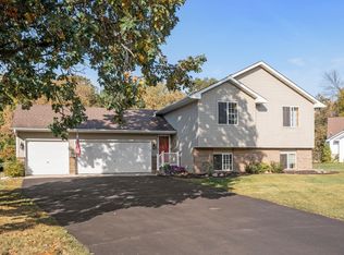 11867 Avocet Cir NW, Coon Rapids, MN 55448