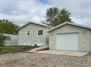 607 Beharrel St, Oxbow, SK S0C2B0