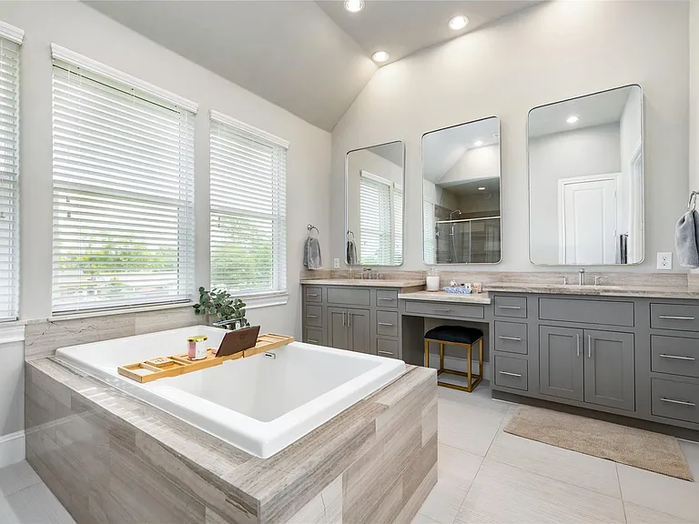 8614 Green Kolbe Ln — Photo 21
