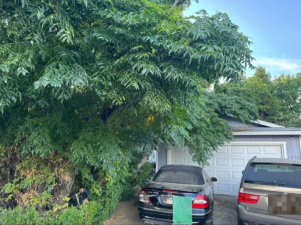 1253 Alderwood Way, Vacaville, CA 95687