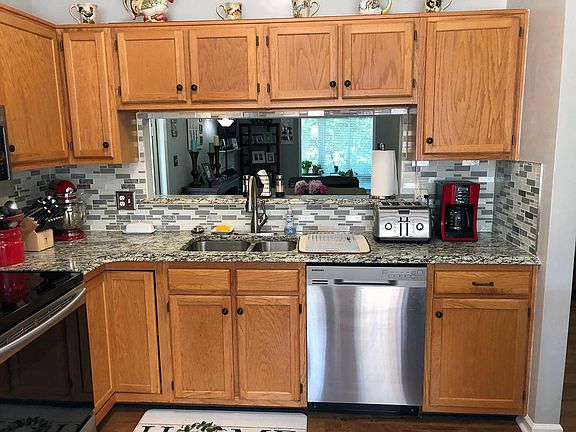 4th image of 7271 Scarlet Oak Dr