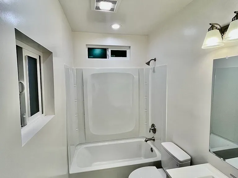 9525 Riverview Ave — Photo 4