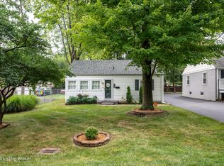 411 Wood Rd, Lyndon, KY 40222