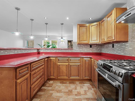 3rd image of 115 W 117th Street