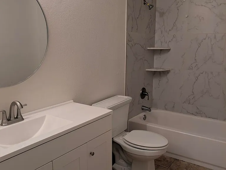 540 N May St #1101 — Photo 15