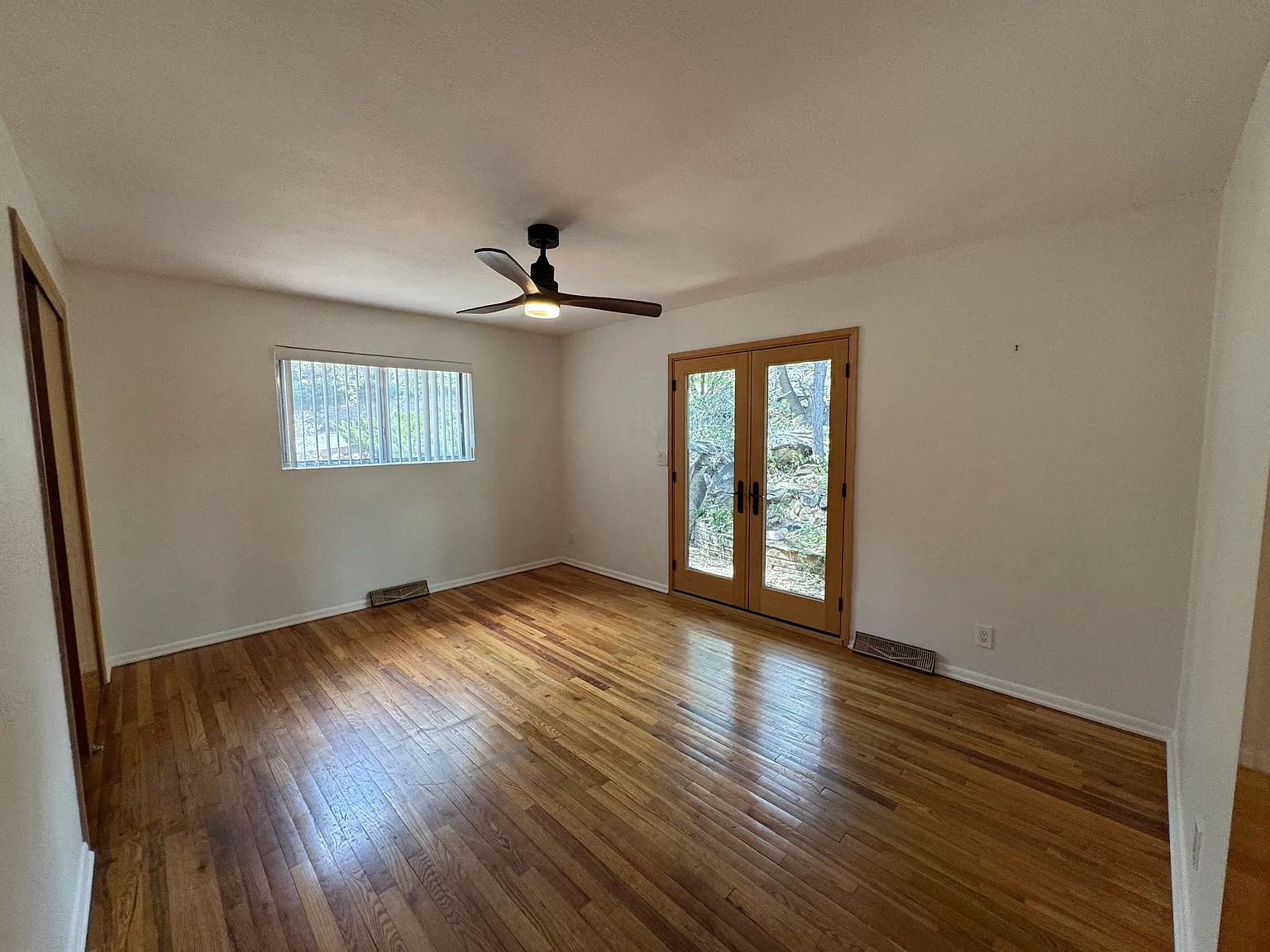 3 bed, 1764 sqft, $2,500 — Photo 2