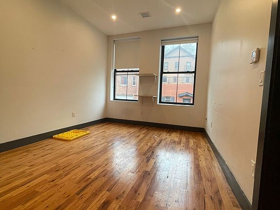 4th image of 568 Communipaw Ave #105