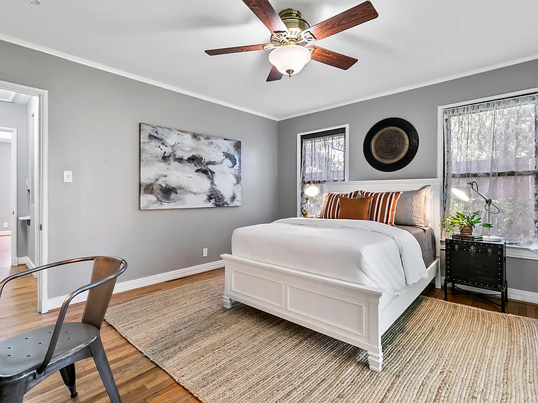 4206 Somerville Ave — Photo 16