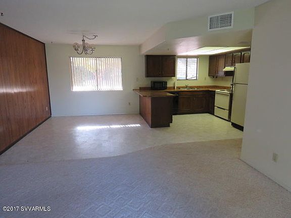 4th image of 1041 S Ochoa Dr