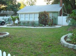 2437 Walker Cir, Sarasota, FL 34234