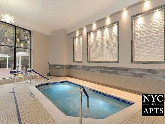5th image of 1 Bay Club Dr