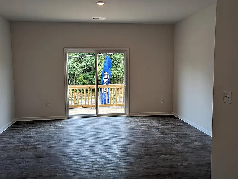 5006 Jayden Dr — Photo 8