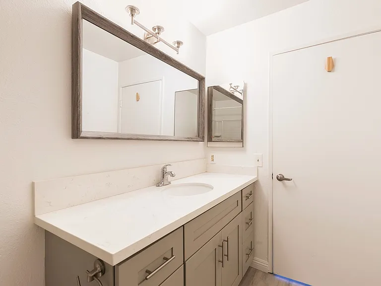 2452 S Centinela Ave #5 — Photo 18