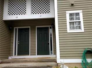 11 Fairmount Ln, Granby, CT 06035